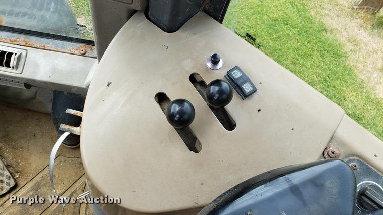 image for item DD4701 Case 621D wheel loader