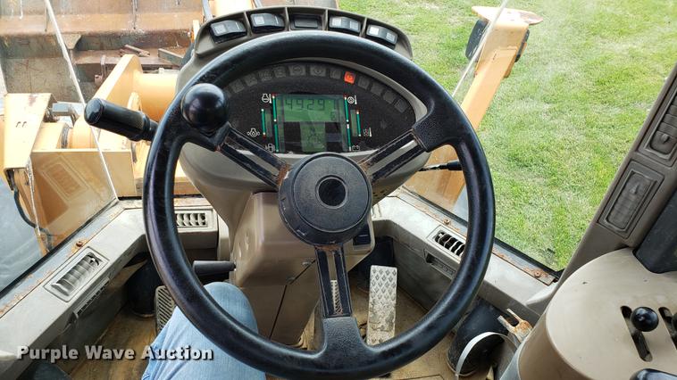 image for item DD4701 Case 621D wheel loader