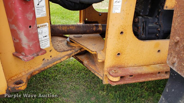 image for item DD4701 Case 621D wheel loader