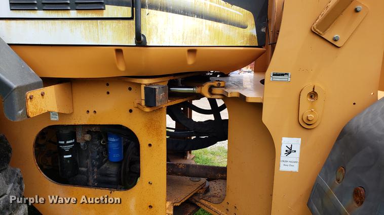 image for item DD4701 Case 621D wheel loader