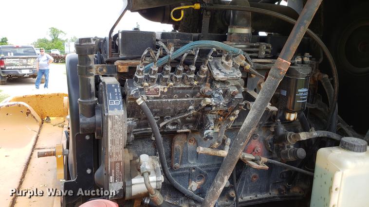 image for item DD4701 Case 621D wheel loader