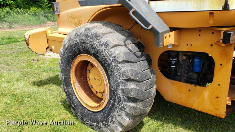 image for item DD4701 Case 621D wheel loader