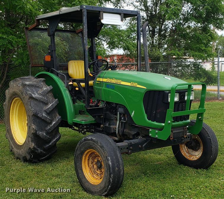 image for item DD4702 2008 John Deere 5325 tractor