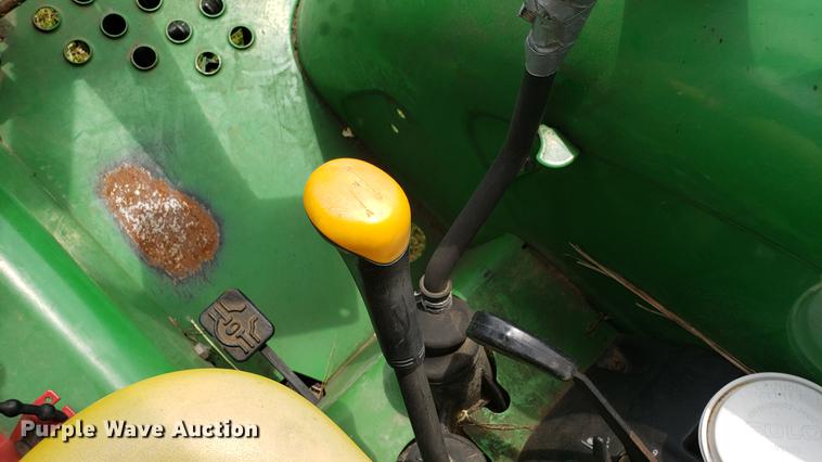image for item DD4702 2008 John Deere 5325 tractor