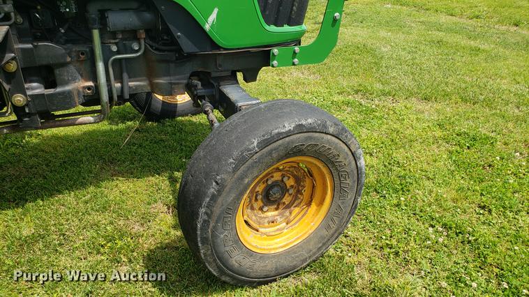 image for item DD4702 2008 John Deere 5325 tractor