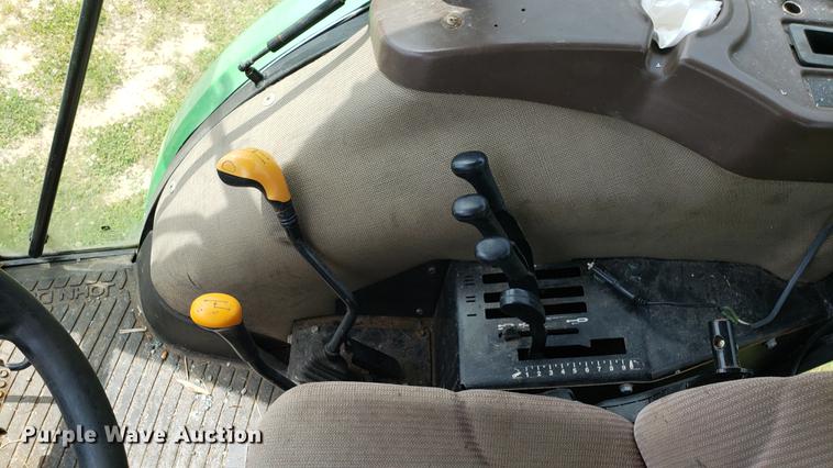 image for item DD4703 2009 John Deere 5101E MFWD tractor