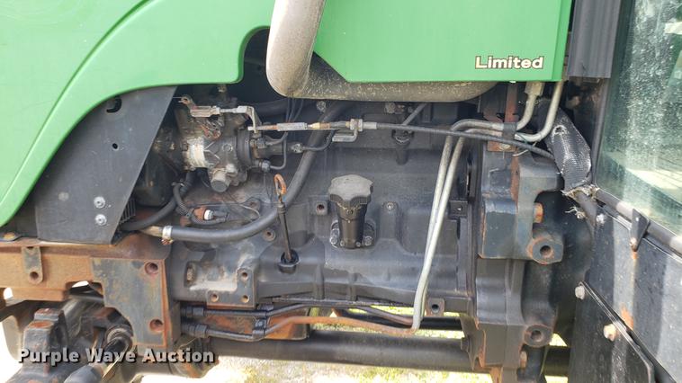 image for item DD4703 2009 John Deere 5101E MFWD tractor