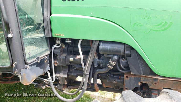 image for item DD4703 2009 John Deere 5101E MFWD tractor