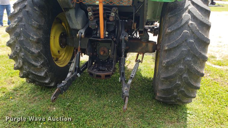 image for item DD4703 2009 John Deere 5101E MFWD tractor