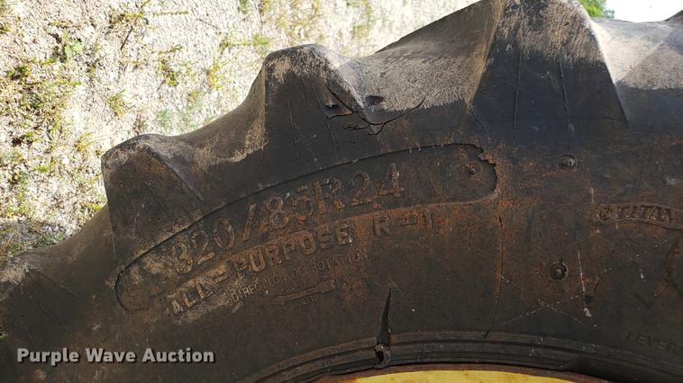 image for item DD4703 2009 John Deere 5101E MFWD tractor