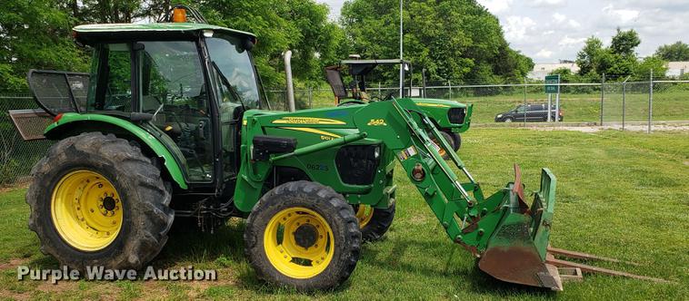 image for item DD4704 2009 John Deere 5101E MFWD tractor