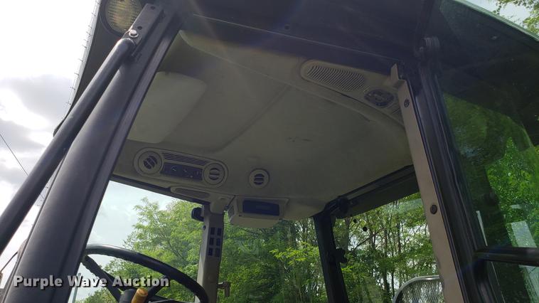 image for item DD4704 2009 John Deere 5101E MFWD tractor