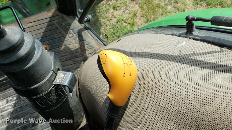 image for item DD4704 2009 John Deere 5101E MFWD tractor