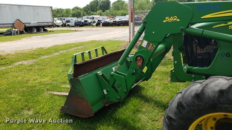 image for item DD4704 2009 John Deere 5101E MFWD tractor