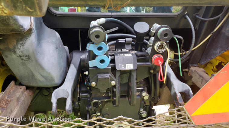 image for item DD4704 2009 John Deere 5101E MFWD tractor