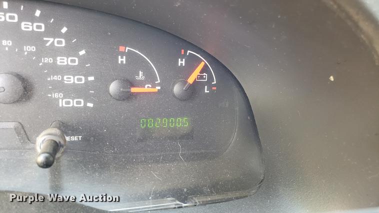 image for item DD4708 2006 Ford E350 van