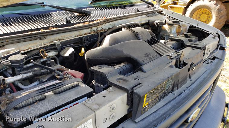 image for item DD4708 2006 Ford E350 van