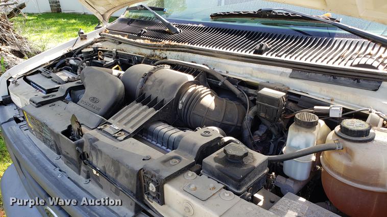 image for item DD4708 2006 Ford E350 van