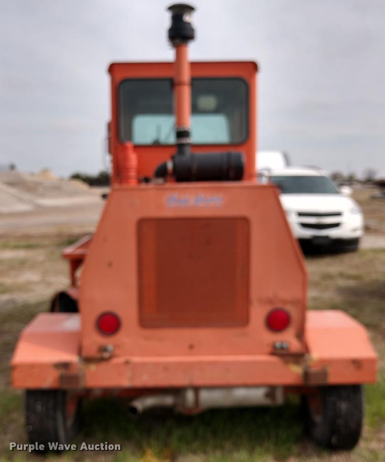 image for item DD6962 2004 Broce RJ350 broom