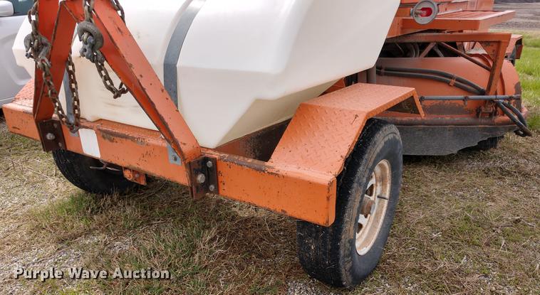 image for item DD6962 2004 Broce RJ350 broom