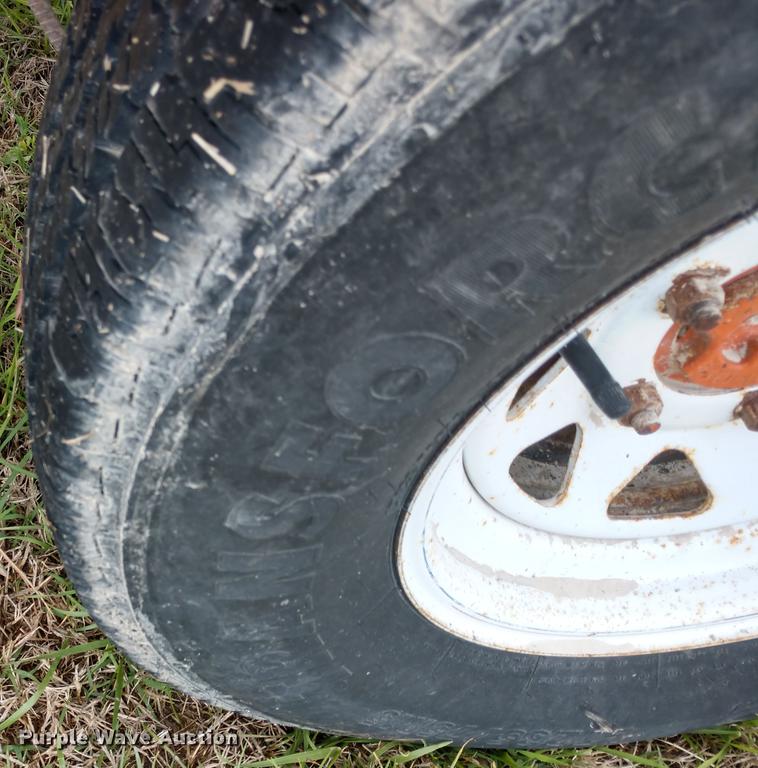 image for item DD6962 2004 Broce RJ350 broom