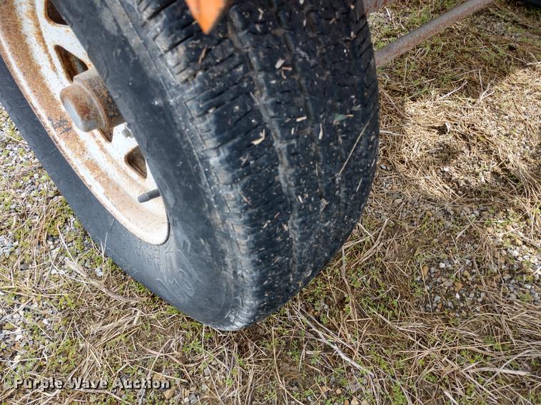 image for item DD6962 2004 Broce RJ350 broom