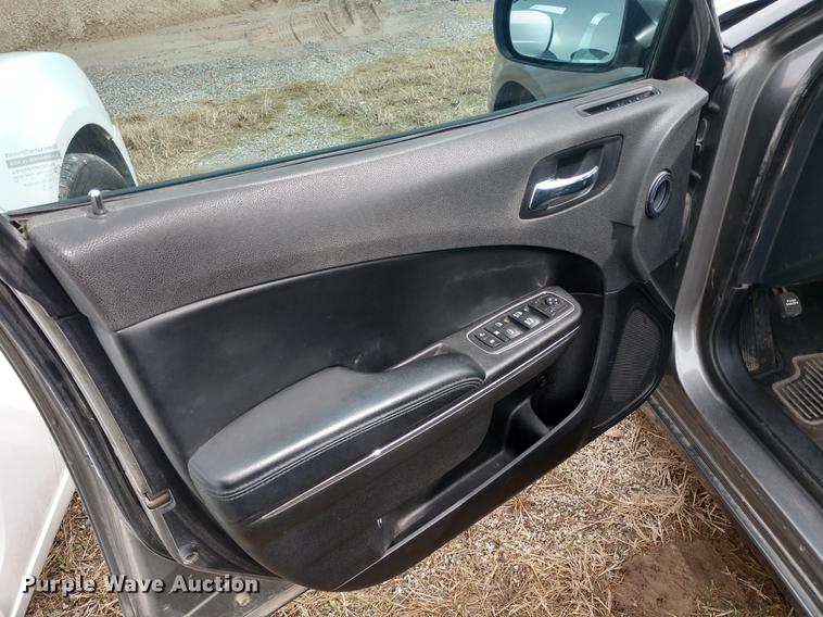 image for item DD6965 2011 Dodge Charger Police