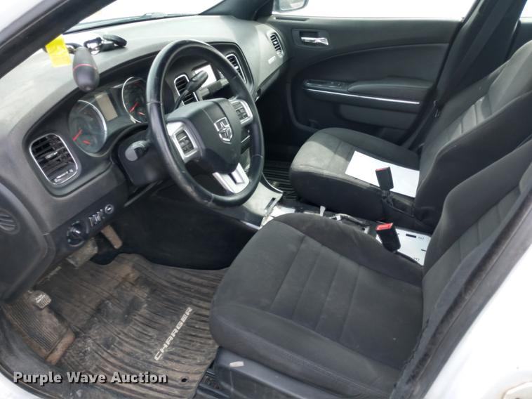 image for item DD6967 2013 Dodge Charger Police