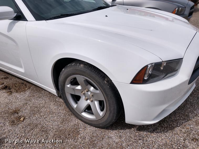 image for item DD6974 2013 Dodge Charger Police