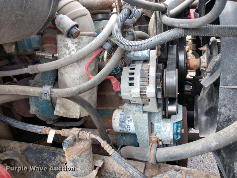 image for item DD6976 1999 International 4700 dump truck