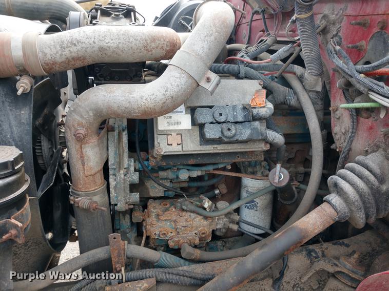 image for item DD6976 1999 International 4700 dump truck