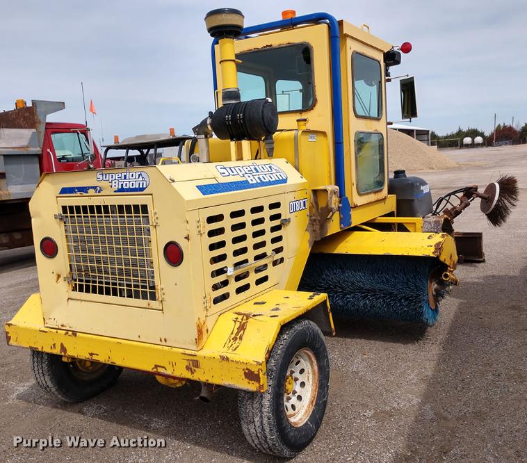 image for item DD6977 Superior DT80CT broom