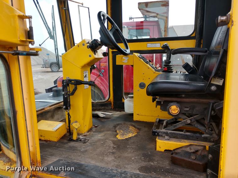 image for item DD6977 Superior DT80CT broom