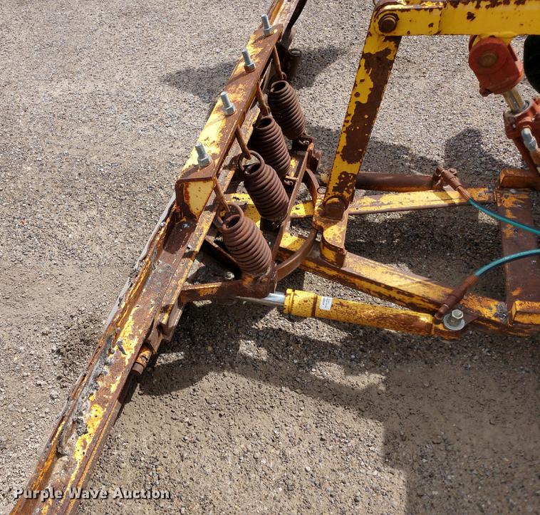 image for item DD6977 Superior DT80CT broom