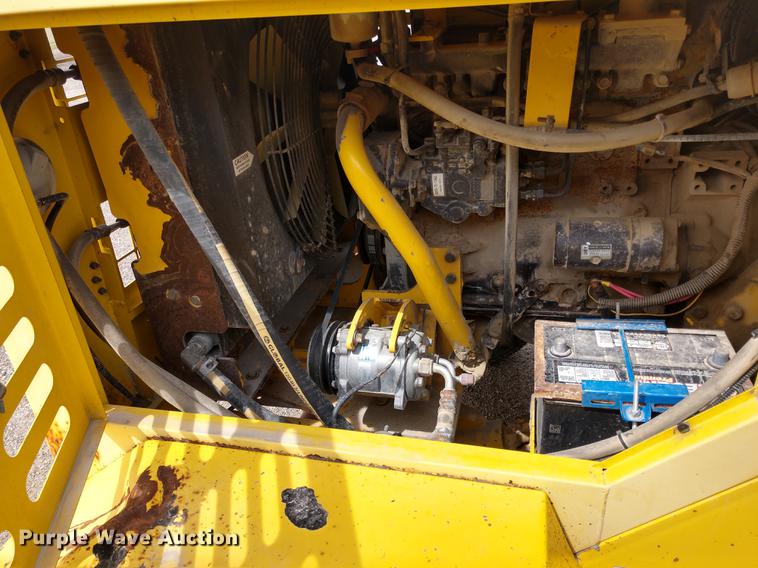 image for item DD6977 Superior DT80CT broom