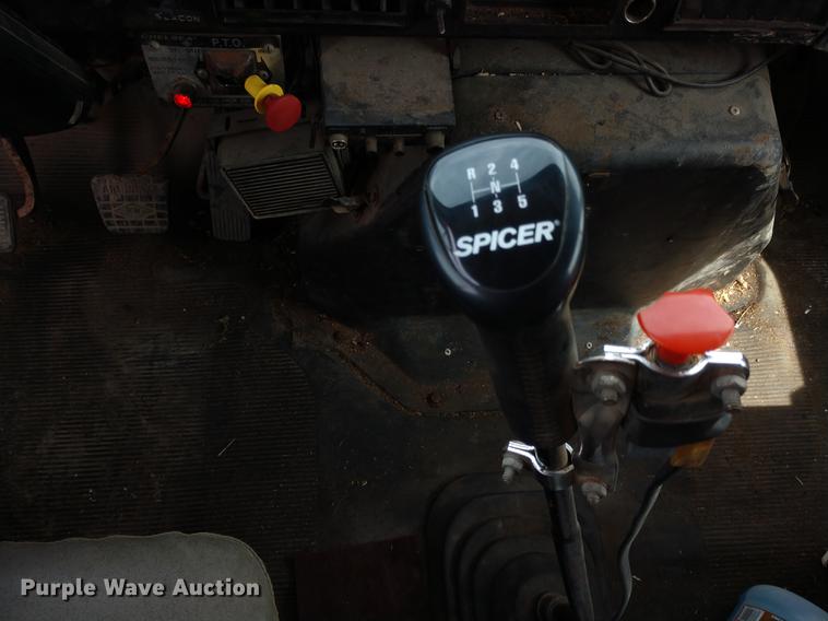 image for item DD6978 1999 International 4700 dump truck