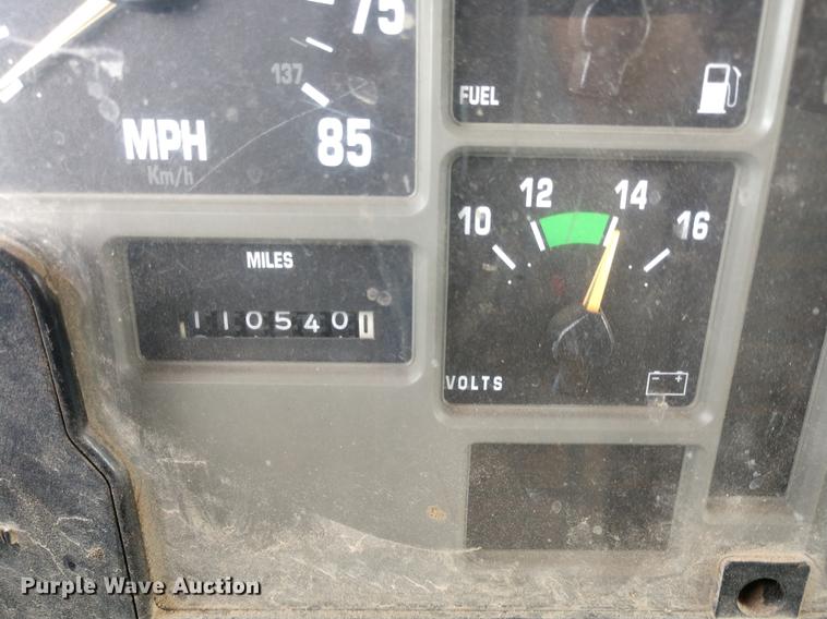 image for item DD6978 1999 International 4700 dump truck