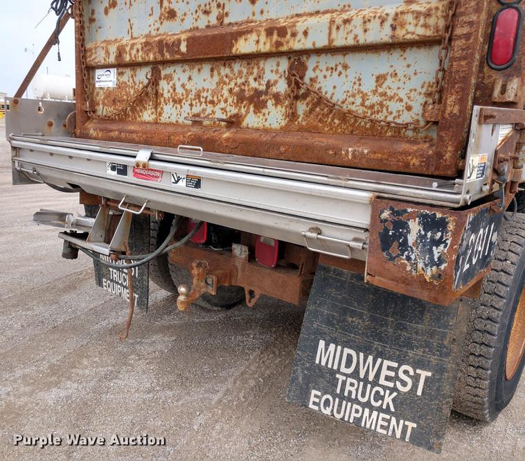 image for item DD6978 1999 International 4700 dump truck