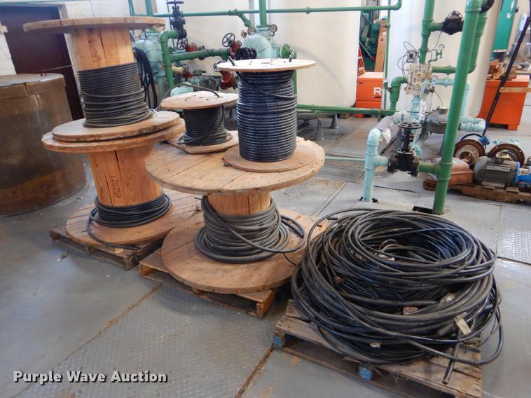 image for item DE1247 (6) partial spools of cable