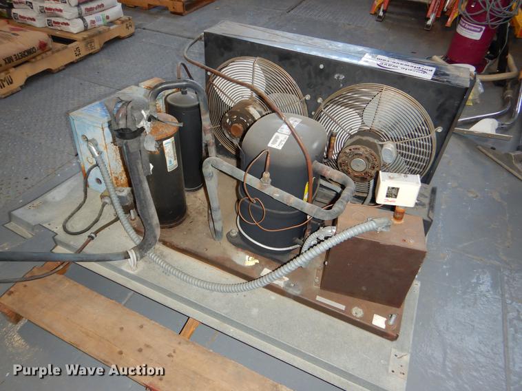 image for item DE1254 International cold storage compressor