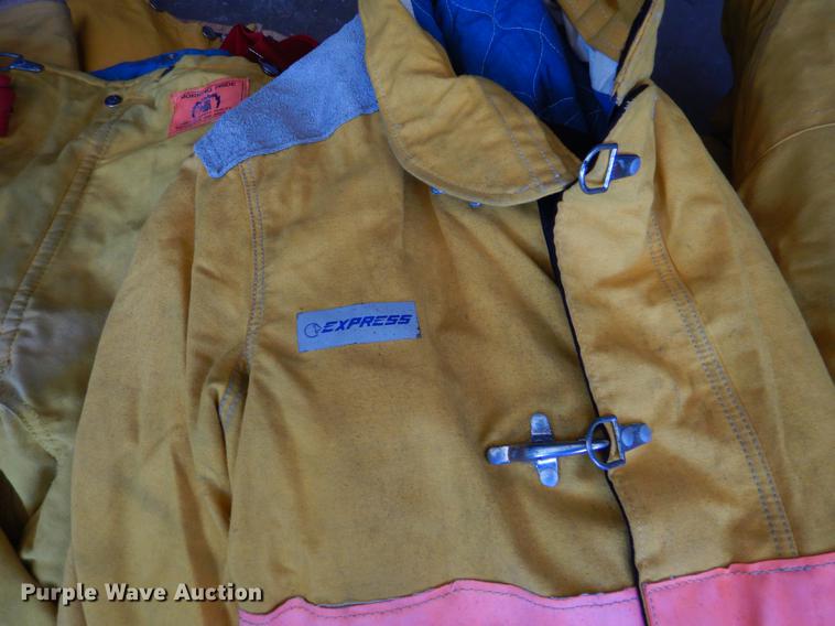 image for item DE1260 Fire fighting apparel