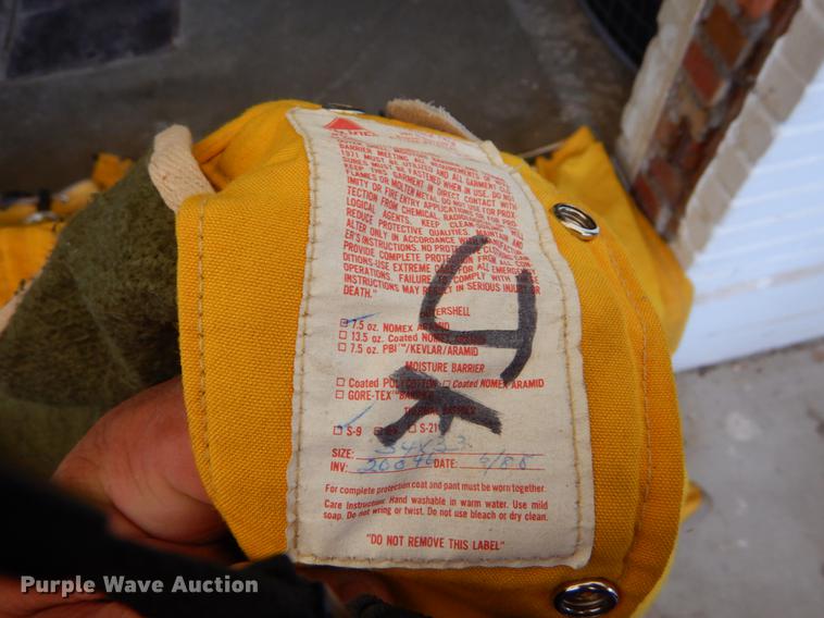 image for item DE1260 Fire fighting apparel