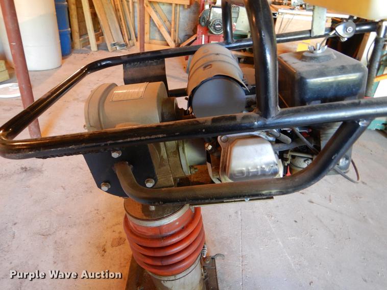 image for item DE1262 Plate compactor