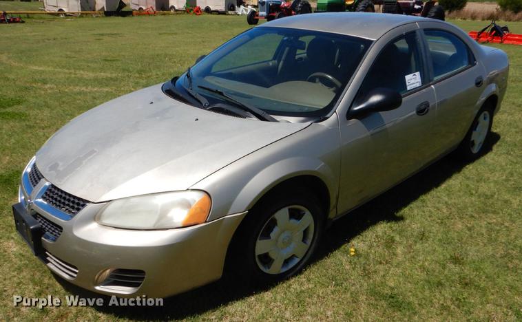 image for item DE1264 2004 Dodge Stratus SE