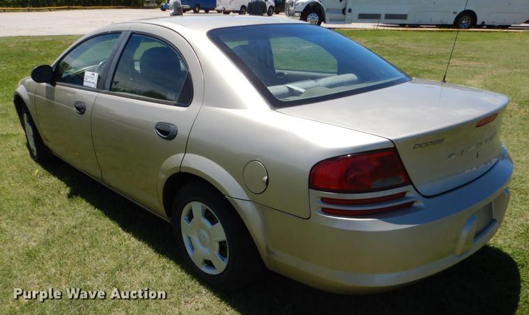image for item DE1264 2004 Dodge Stratus SE