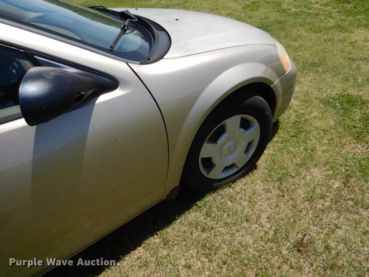 image for item DE1264 2004 Dodge Stratus SE