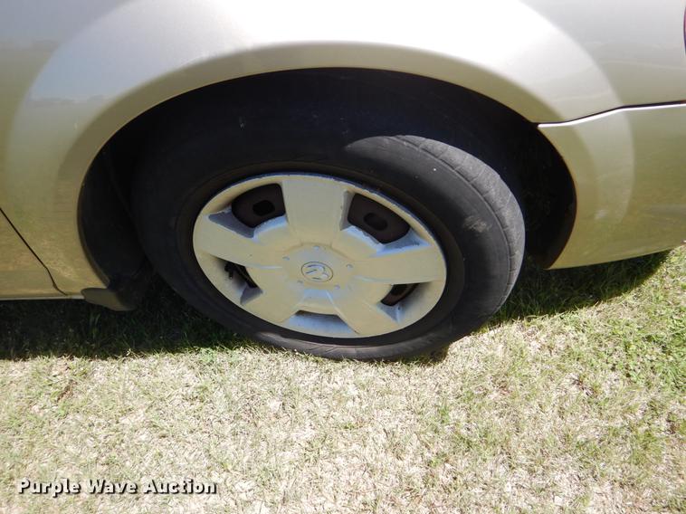 image for item DE1264 2004 Dodge Stratus SE