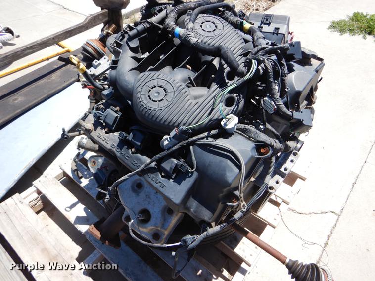 image for item DE1264 2004 Dodge Stratus SE