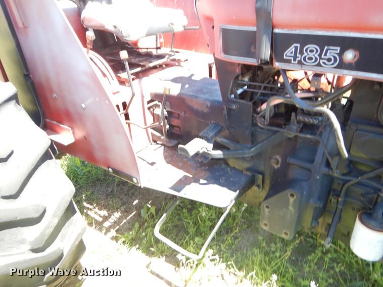 image for item DE1265 1988 Case IH 485 tractor