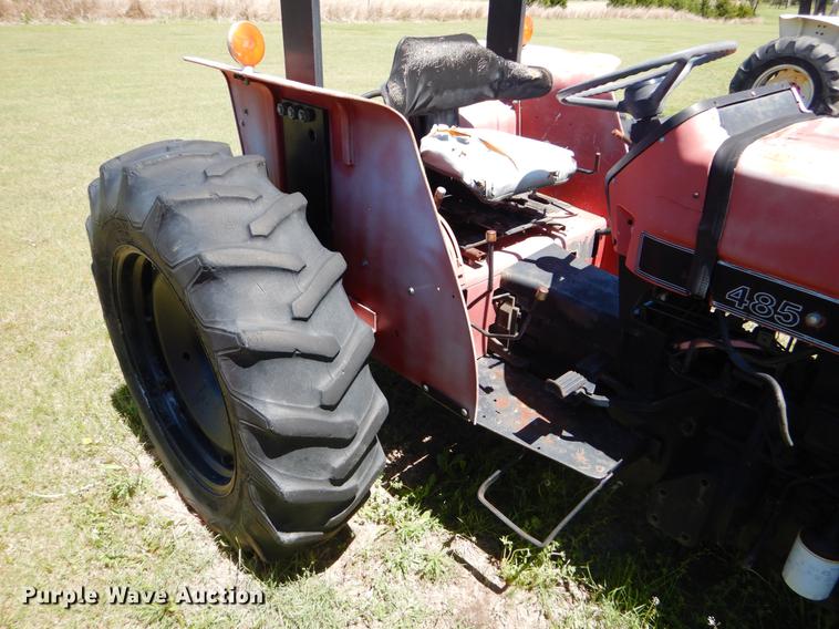 image for item DE1265 1988 Case IH 485 tractor